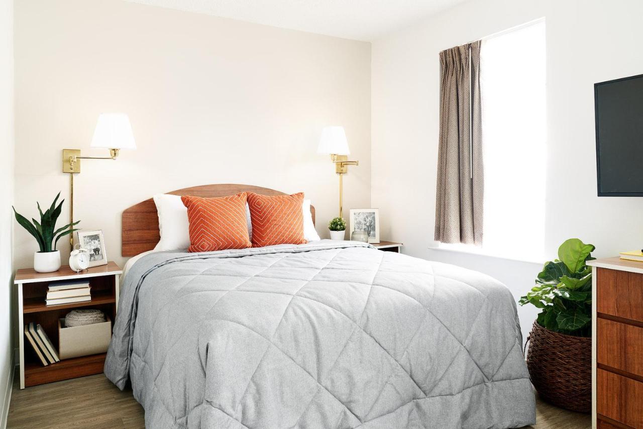 Intown Suites Extended Stay Chicago Il - Oakbrook Villa Park Exterior foto